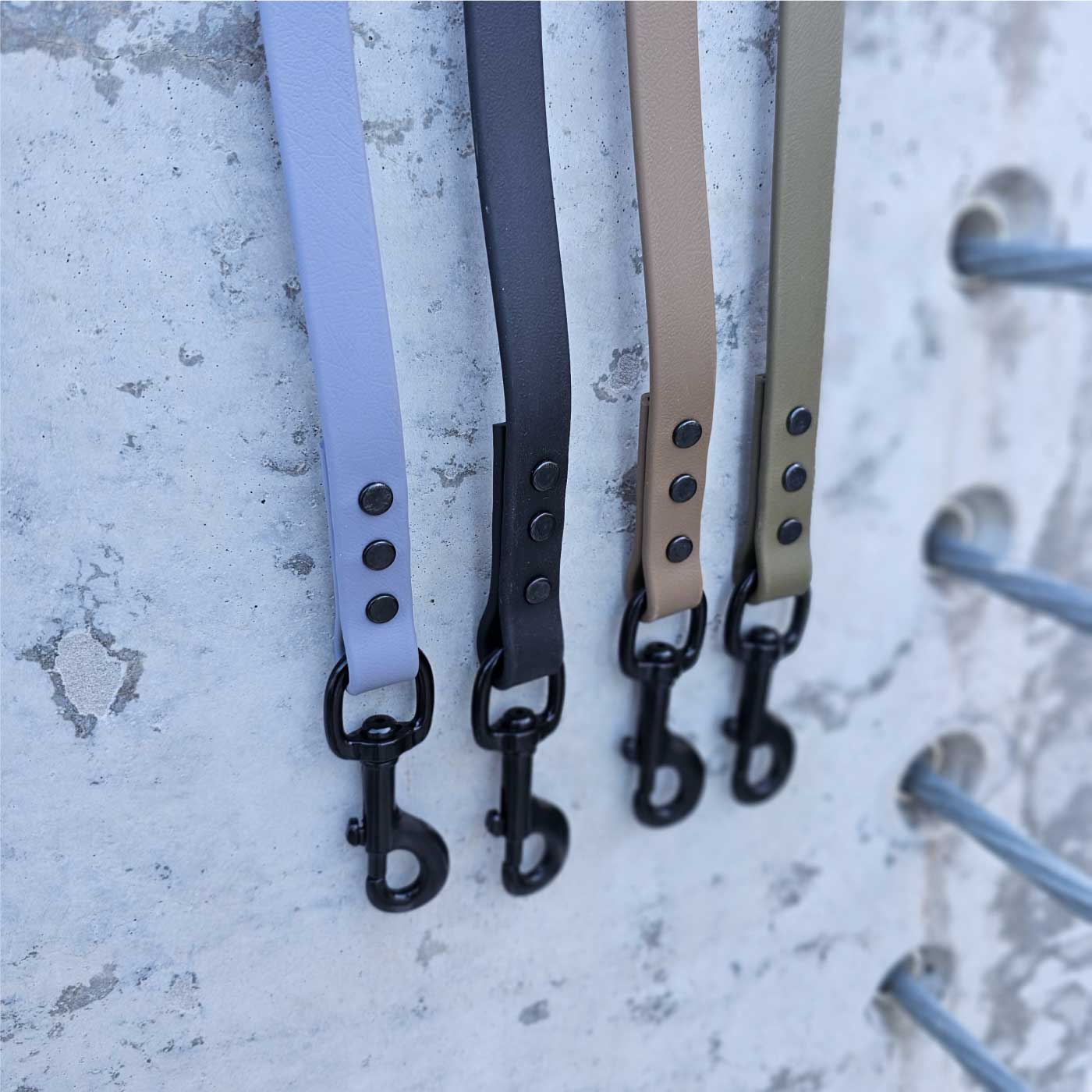 rubber dog leash biothane bio thane leather leashes with black clip and rivets k9 ops k9-ops k9 opsbox